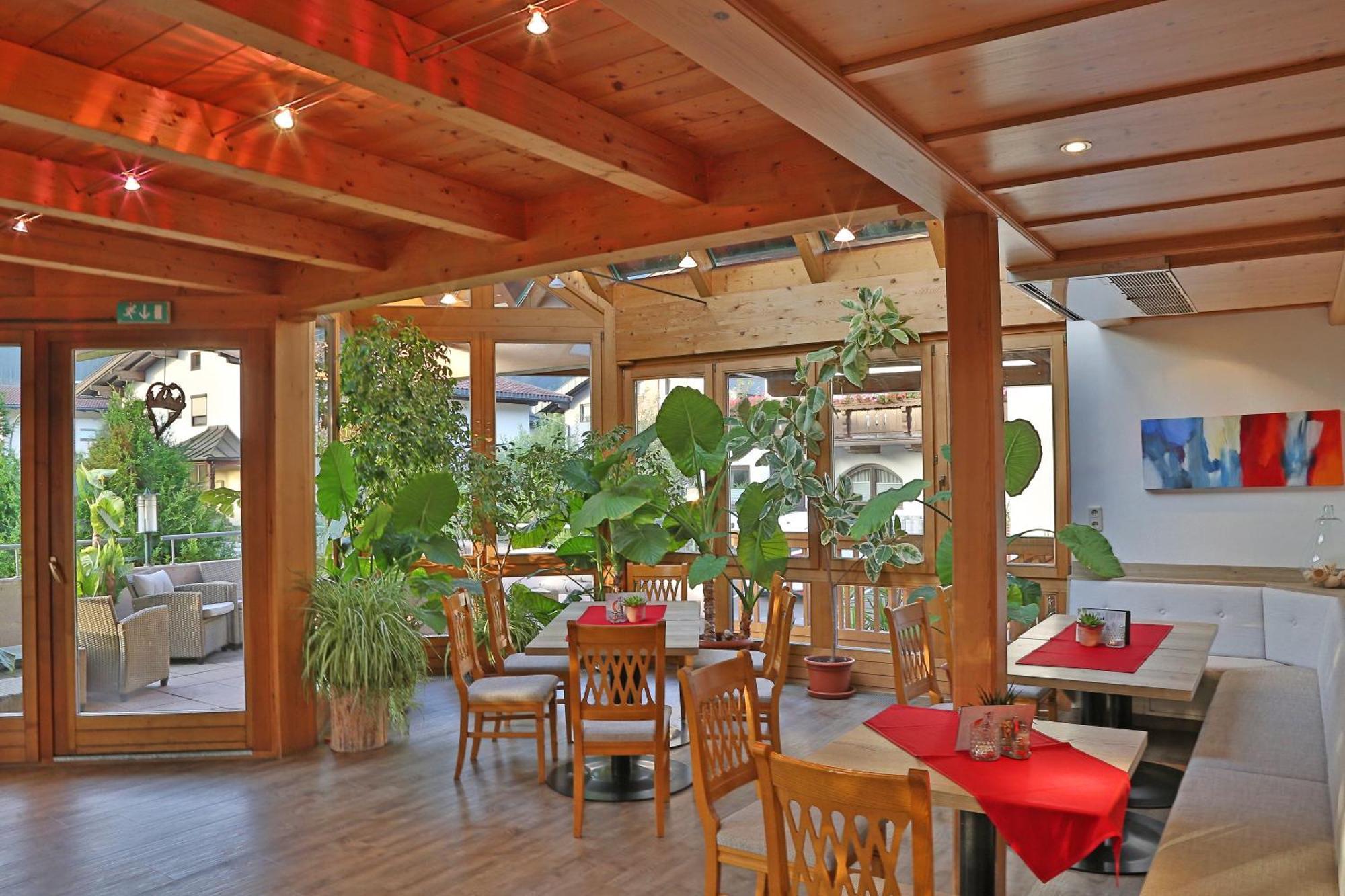Gasthof Pension Alpenblick Radfeld Bagian luar foto