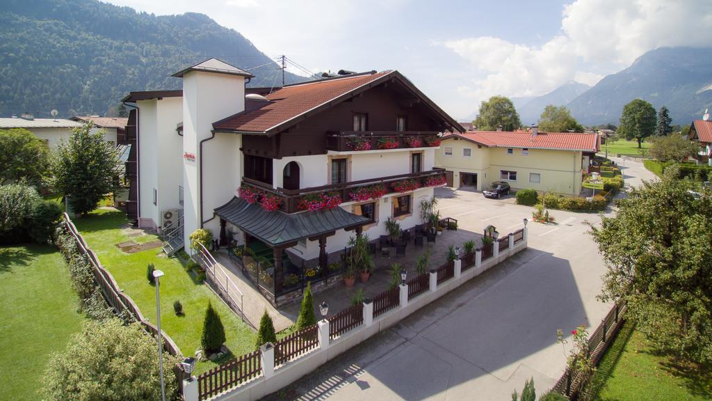 Gasthof Pension Alpenblick Radfeld Bagian luar foto