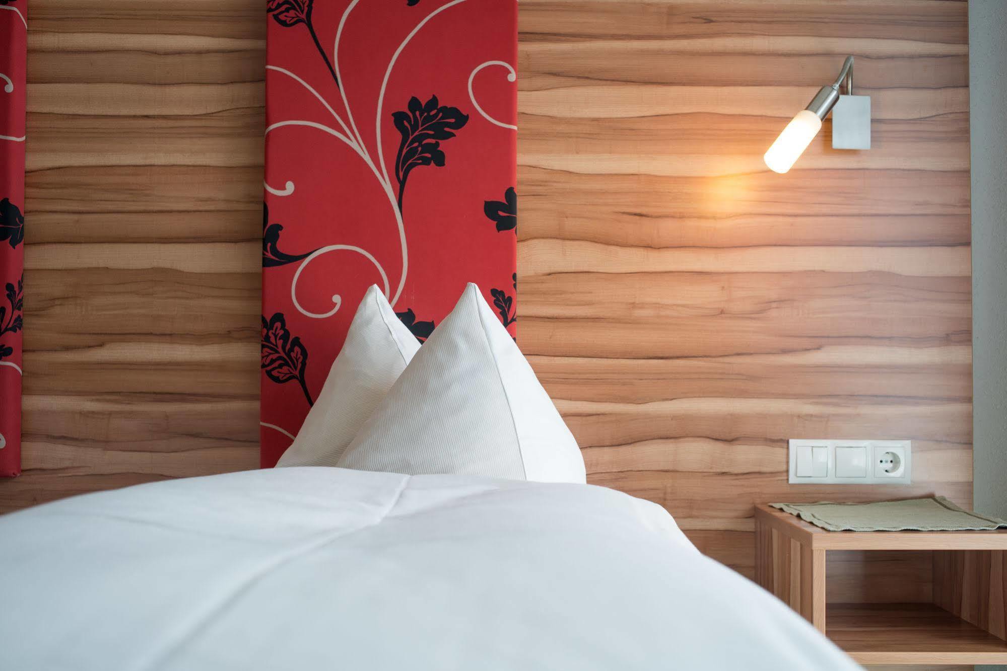 Gasthof Pension Alpenblick Radfeld Bagian luar foto