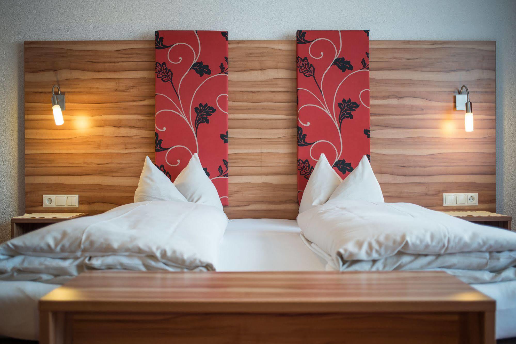 Gasthof Pension Alpenblick Radfeld Bagian luar foto