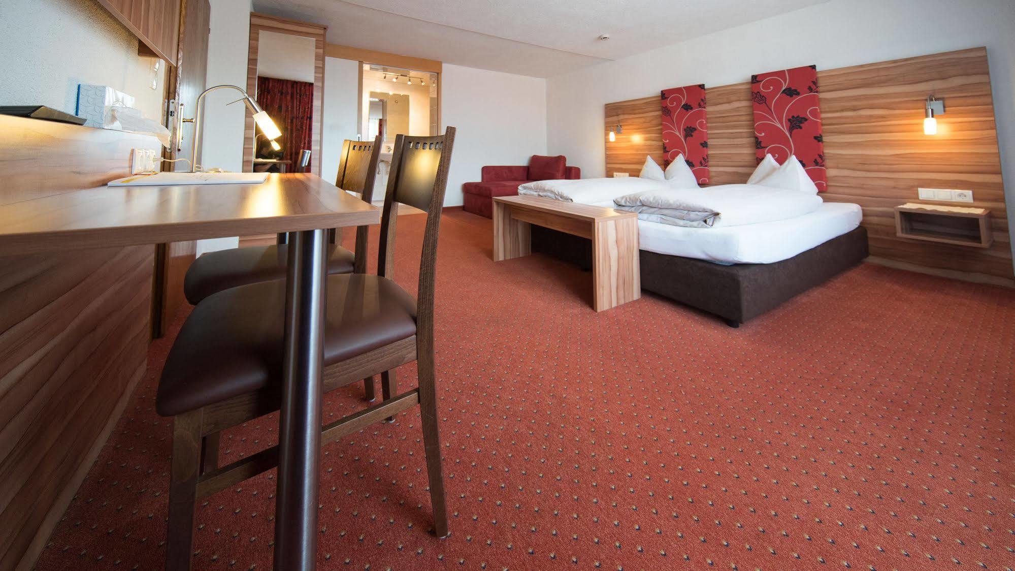 Gasthof Pension Alpenblick Radfeld Bagian luar foto